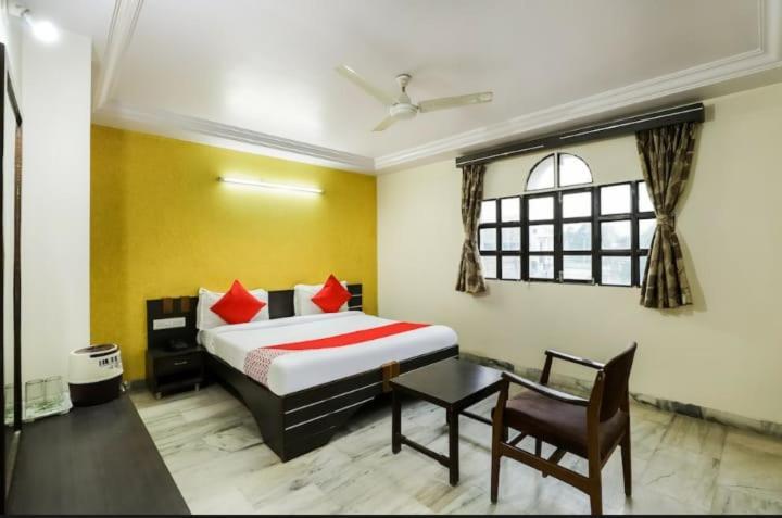 Hotel Asopalav Ambaji Exterior photo